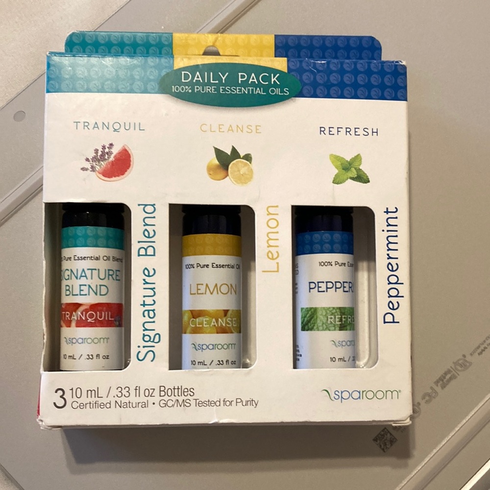 Spa Room Essential Oils NWOT